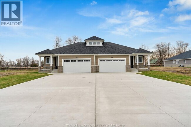 Building Photo - 187 BOIS BLANC Unit# 187