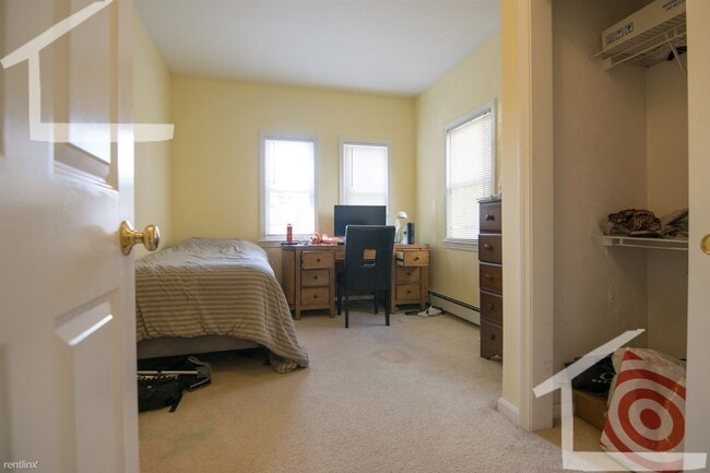 Building Photo - 4 br, 2 bath House - 61 Strathmore Rd Apt 1N
