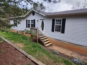 Building Photo - 21 Powder Horn Trail