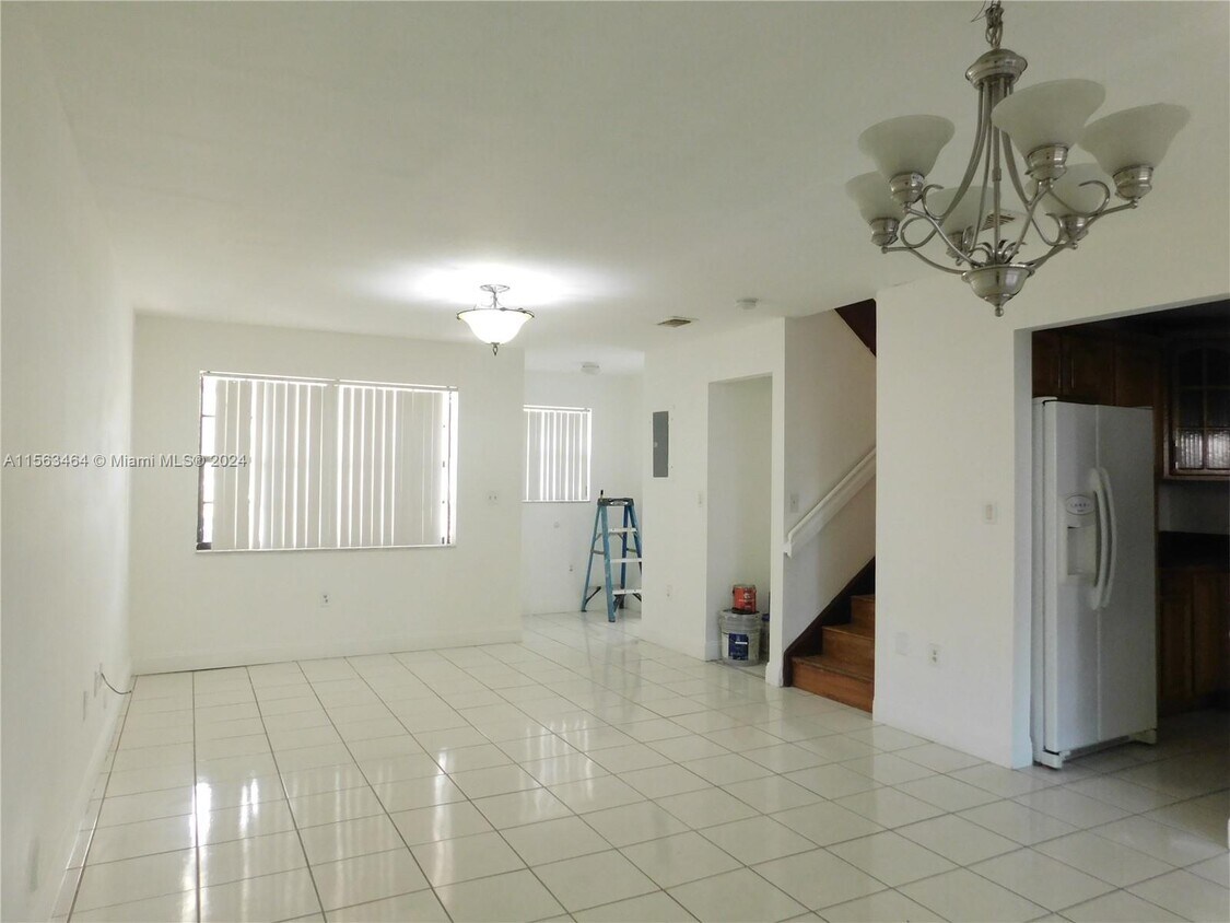 Building Photo - 11157 SW 154th Pl