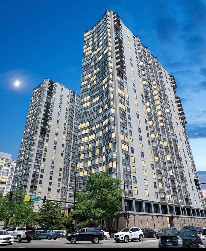 5701 N Sheridan Rd Unit 3 H, Chicago, IL 60660 Condo for Rent in