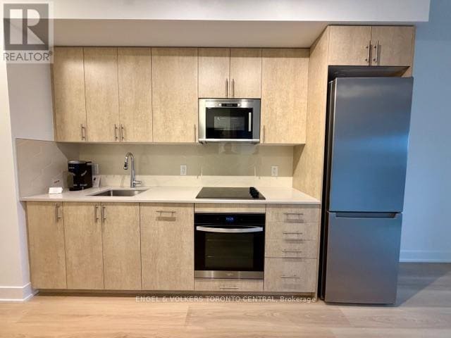 Photo du bâtiment - 359 Simcoe St N