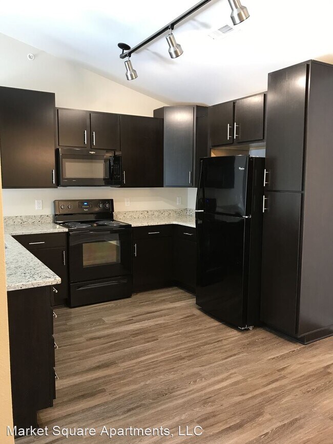 Market Square Apartments Kenosha, WI