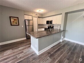 Building Photo - 1240 Wildwood Lakes Blvd