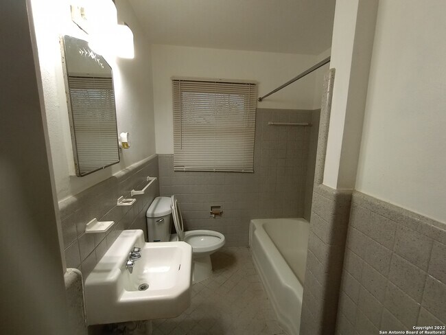 Foto del edificio - 342 Barbara Dr