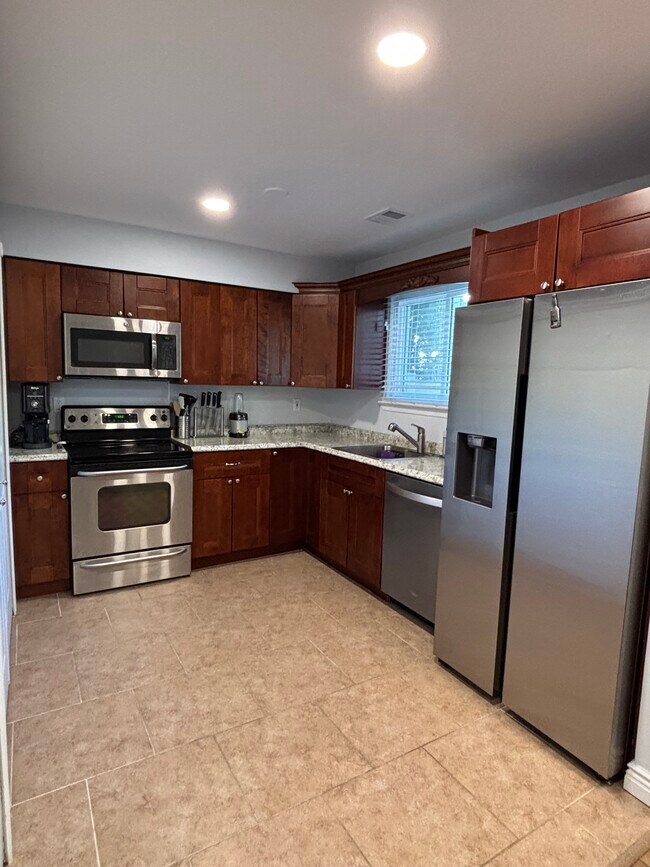 Foto del edificio - 204 Springmeadow Dr