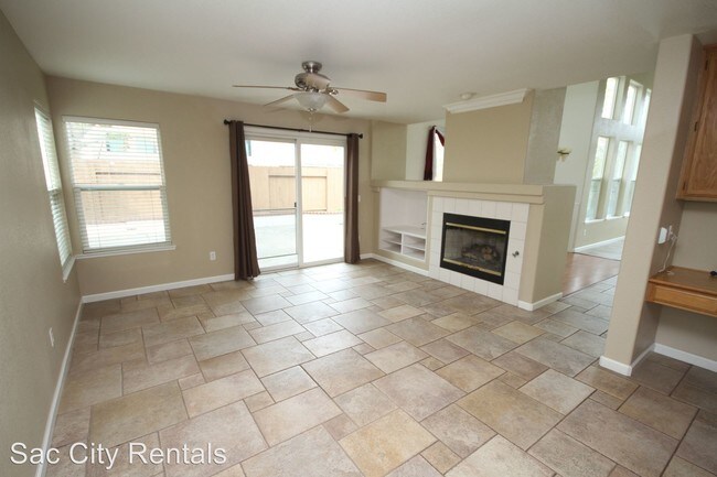 Building Photo - 8283 Branchoak Ct