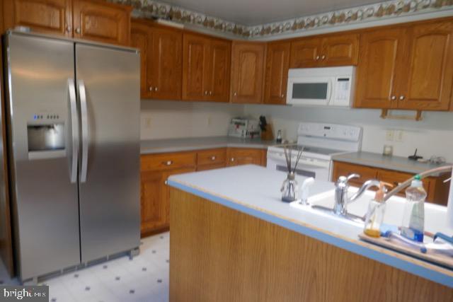 Foto del edificio - 1676 Reynolds Rd