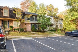 Building Photo - 6518 Alexis Ln