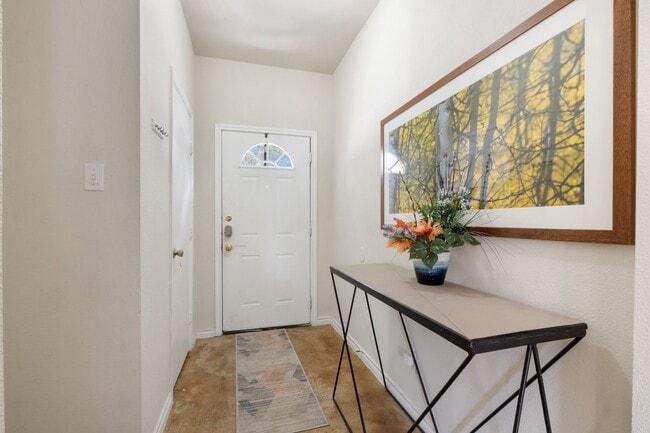Building Photo - 7807 Kingsbury Wood