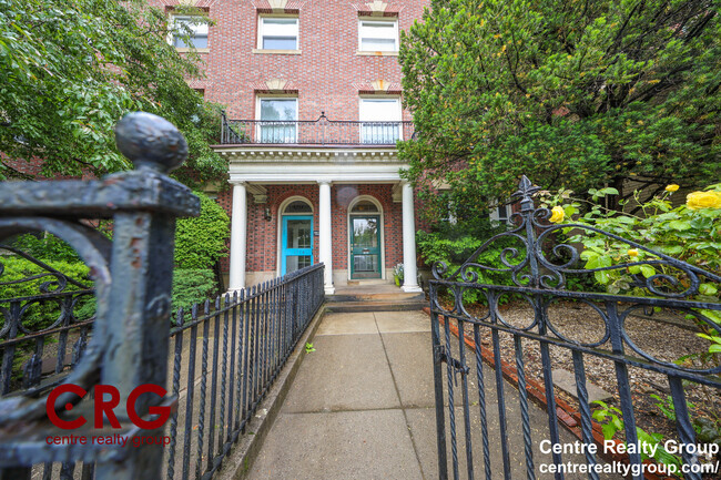 Building Photo - 1712 Beacon St