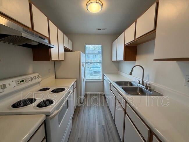 Foto del edificio - 30 Terri Sue Ct