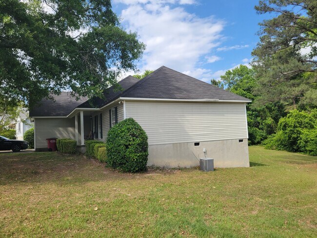 Foto del edificio - 134 Windwood Dr