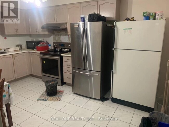 Building Photo - 5672 Shillington Dr