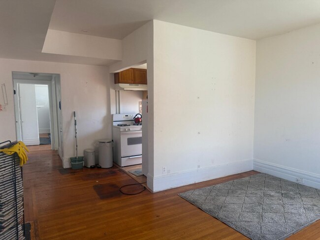 Foto del edificio - 383 Mt Prospect Ave
