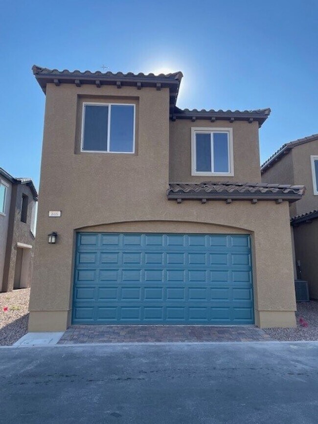 Building Photo - 808 Royal Beekman St