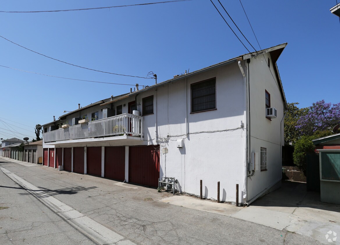Building Photo - 3834-3842 1/2 Sawtelle Blvd