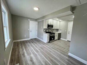 Building Photo - 103 Felton St