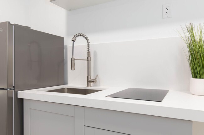 Building Photo - 1826 Jefferson St