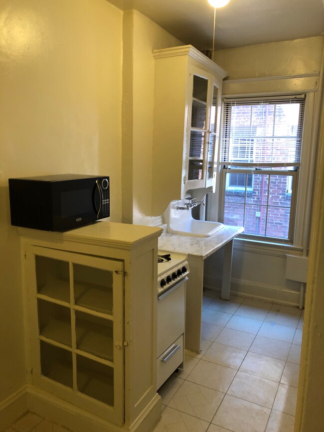 Building Photo - 1811-1815 S St NW