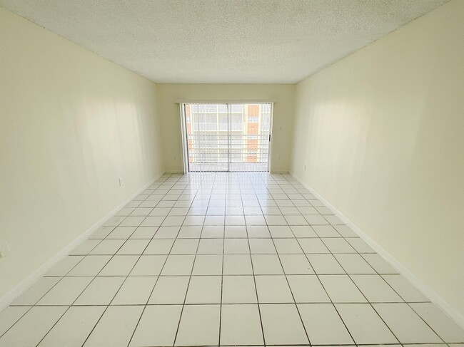 Building Photo - 3600 NW 21st St