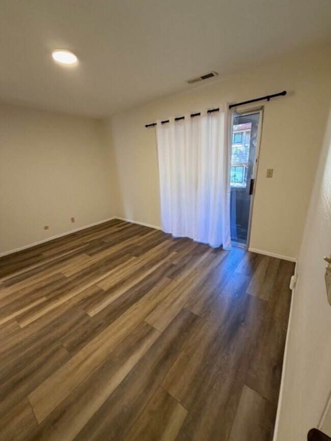 Foto del edificio - Northwood Estate Charmer - REDUCED PRICE