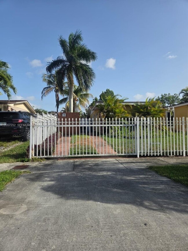 Building Photo - 15440 SW 294th Terrace