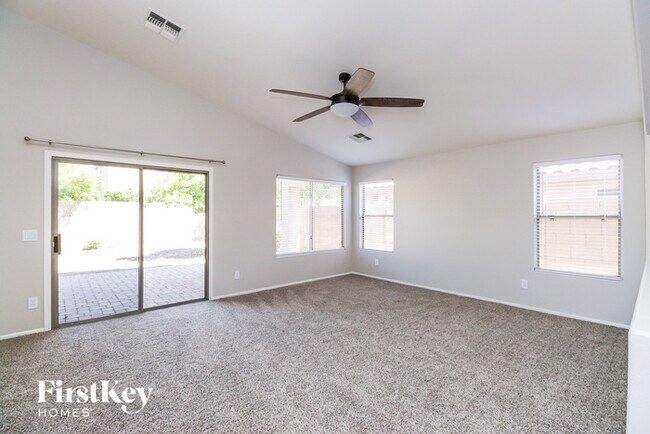 Building Photo - 29604 N Candlewood Dr