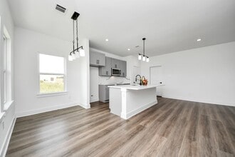 Building Photo - 6273 Rd 5503