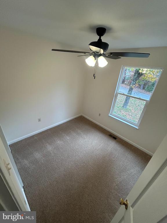 Foto del edificio - 716 Alamo Ln