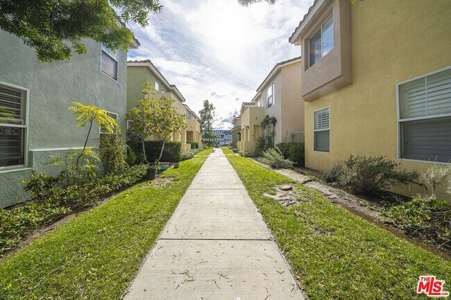 Foto del edificio - 121 Cancion Way