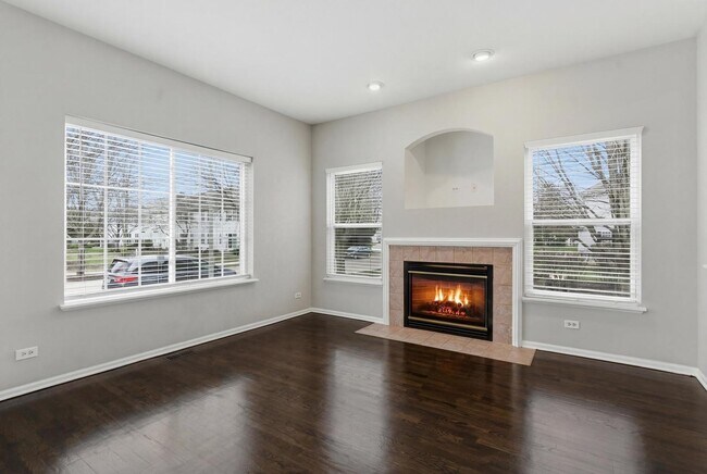 Foto del edificio - 2313 Stoughton Dr