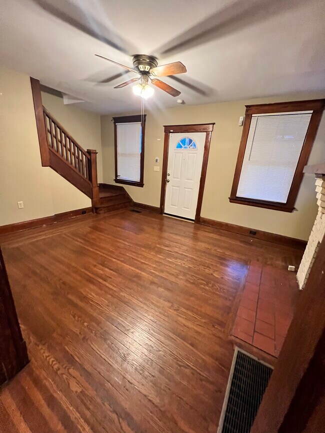 Living room facing front door - 21 Glenwood Ave