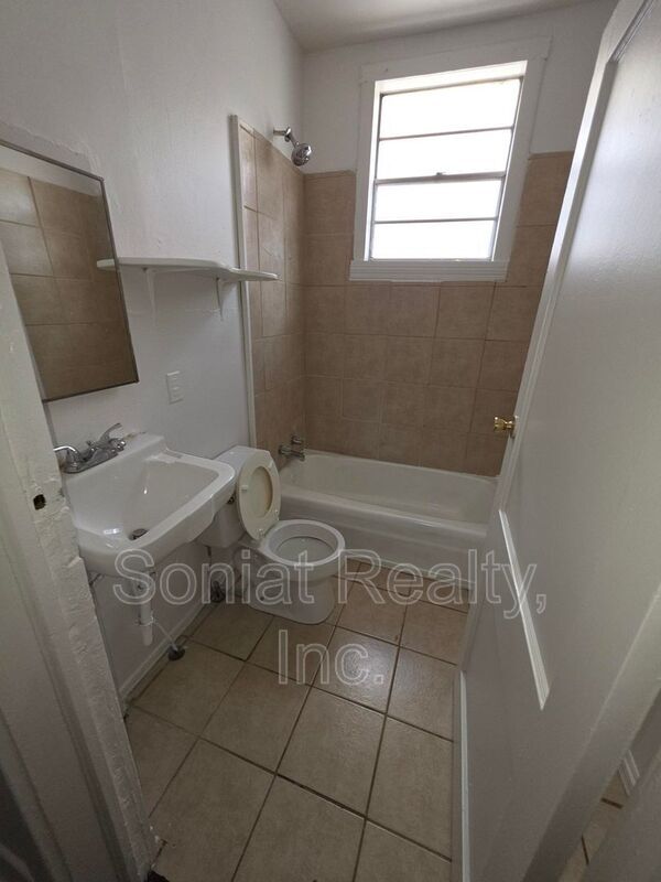 Foto del edificio - 3009 Iberville St