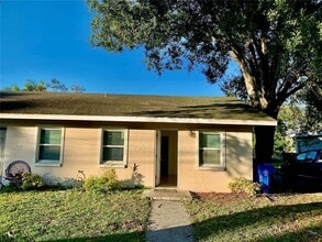 Building Photo - 2038 19th Ave W