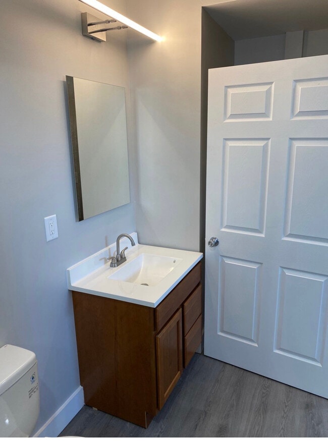 Building Photo - 502 N Arthur St