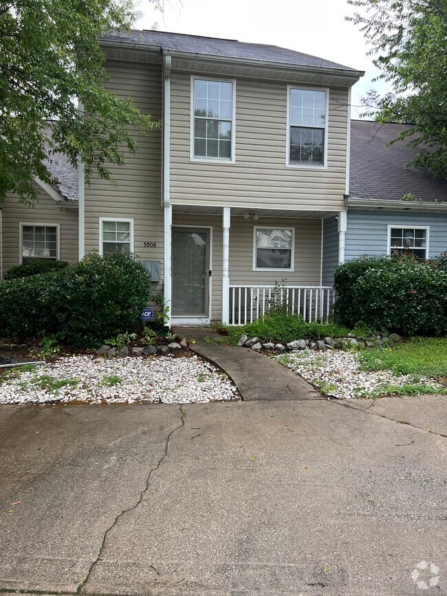 Building Photo - 5908 Trent Walk Dr