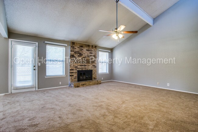 Building Photo - 1562 Tiffany Forest Ln