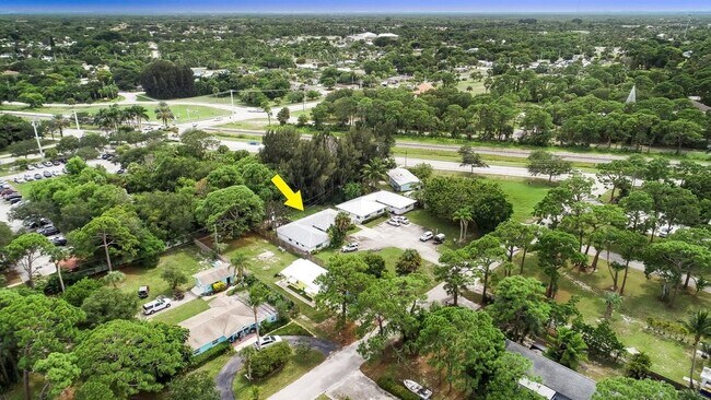 Foto del edificio - 4700 SE Compass Way