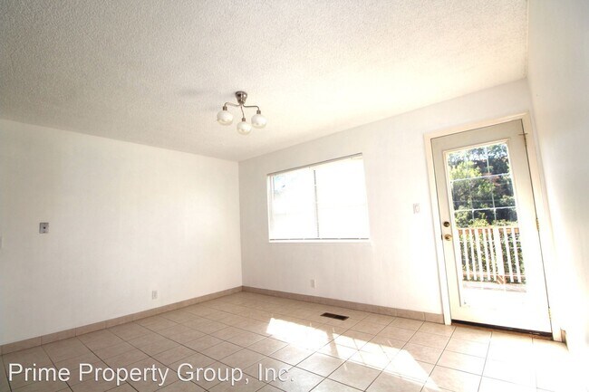 Foto del edificio - 3 br, 2 bath House - 9126 Golf Links Rd