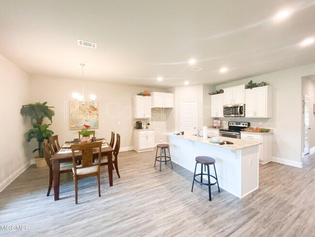 Foto del edificio - 5504 Leeds Ln