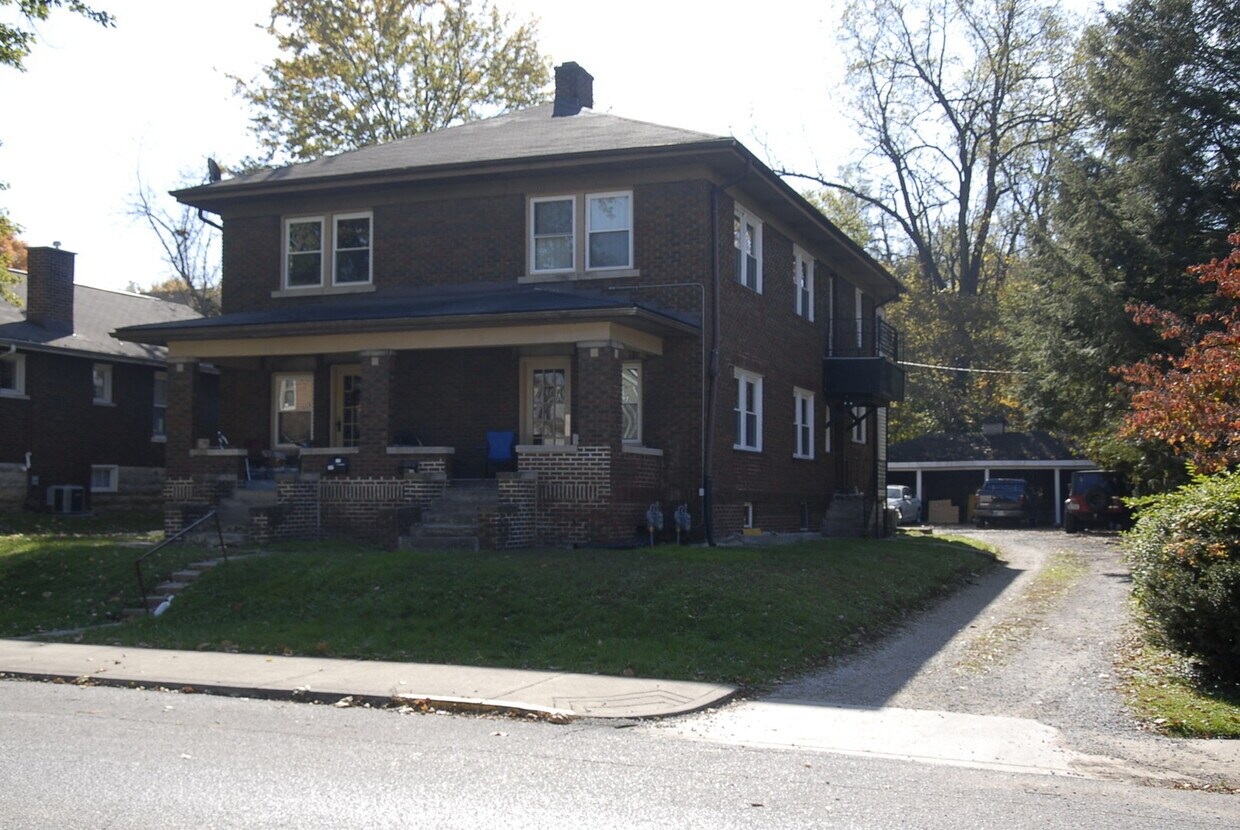 Foto principal - 516 E 1st St