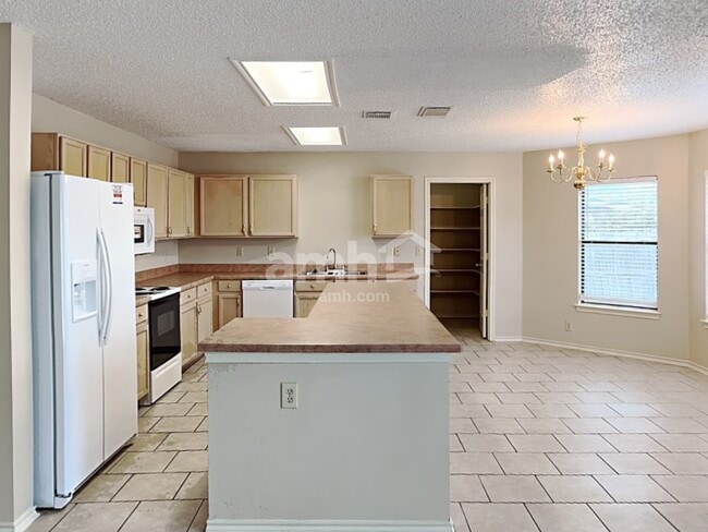 Building Photo - 11234 Berkley Sq