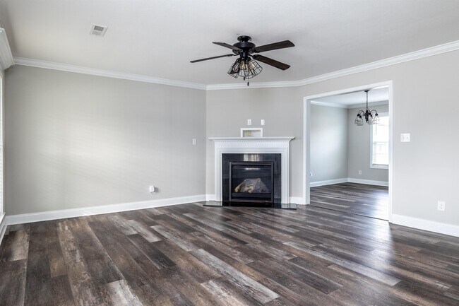 Building Photo - 107 Bellas Wy