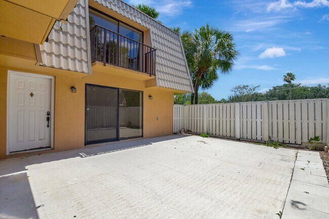 Foto del edificio - 6604 66th Way