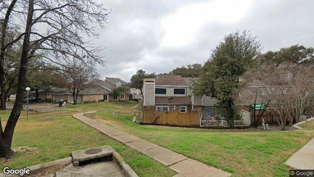 Foto del edificio - 2717 Meadowstone Ct