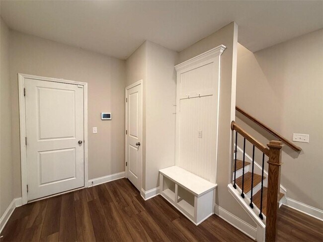 Foto del edificio - 4995 Shay Town Ln