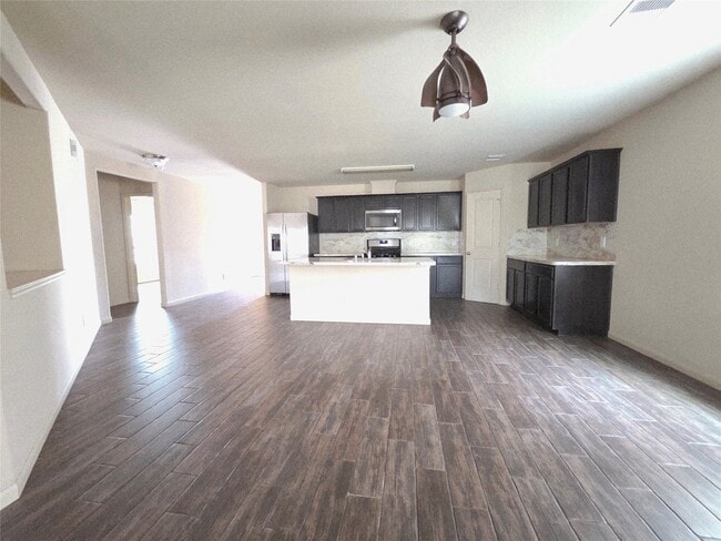 Building Photo - 2026 Naplechase Crest Dr