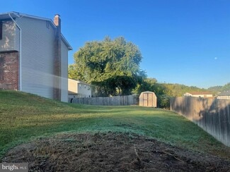 Building Photo - 9803 Gay Dr