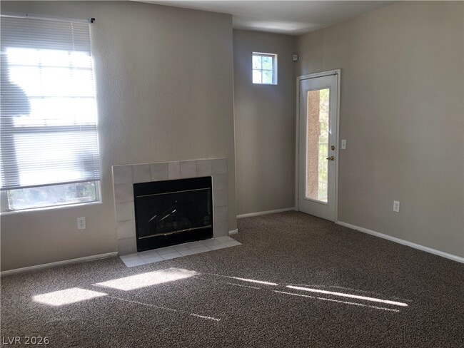 Building Photo - 8555 W Russell Rd